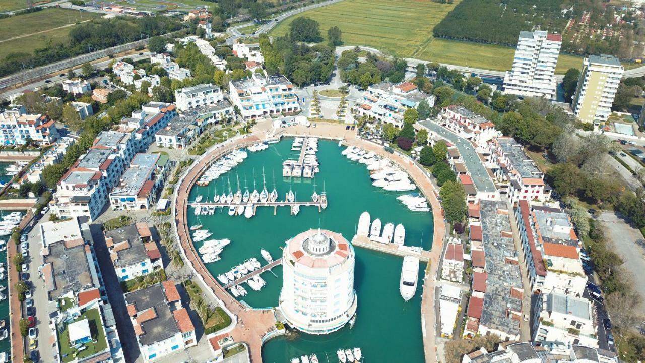 Portoverde Luxury Houseboat Misano Adriatico Exteriör bild