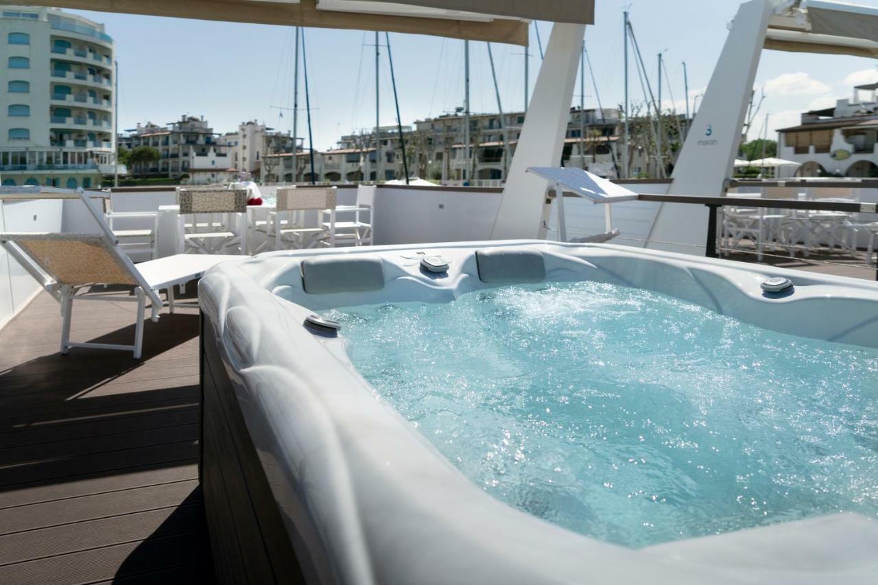 Portoverde Luxury Houseboat Misano Adriatico Exteriör bild
